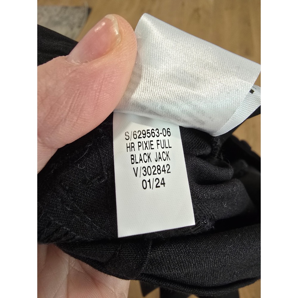 Old Navy High Rise Pixie Skinny Pants Black Women's Size 4 Secret Smooth Pockets - Picture 7 of 8